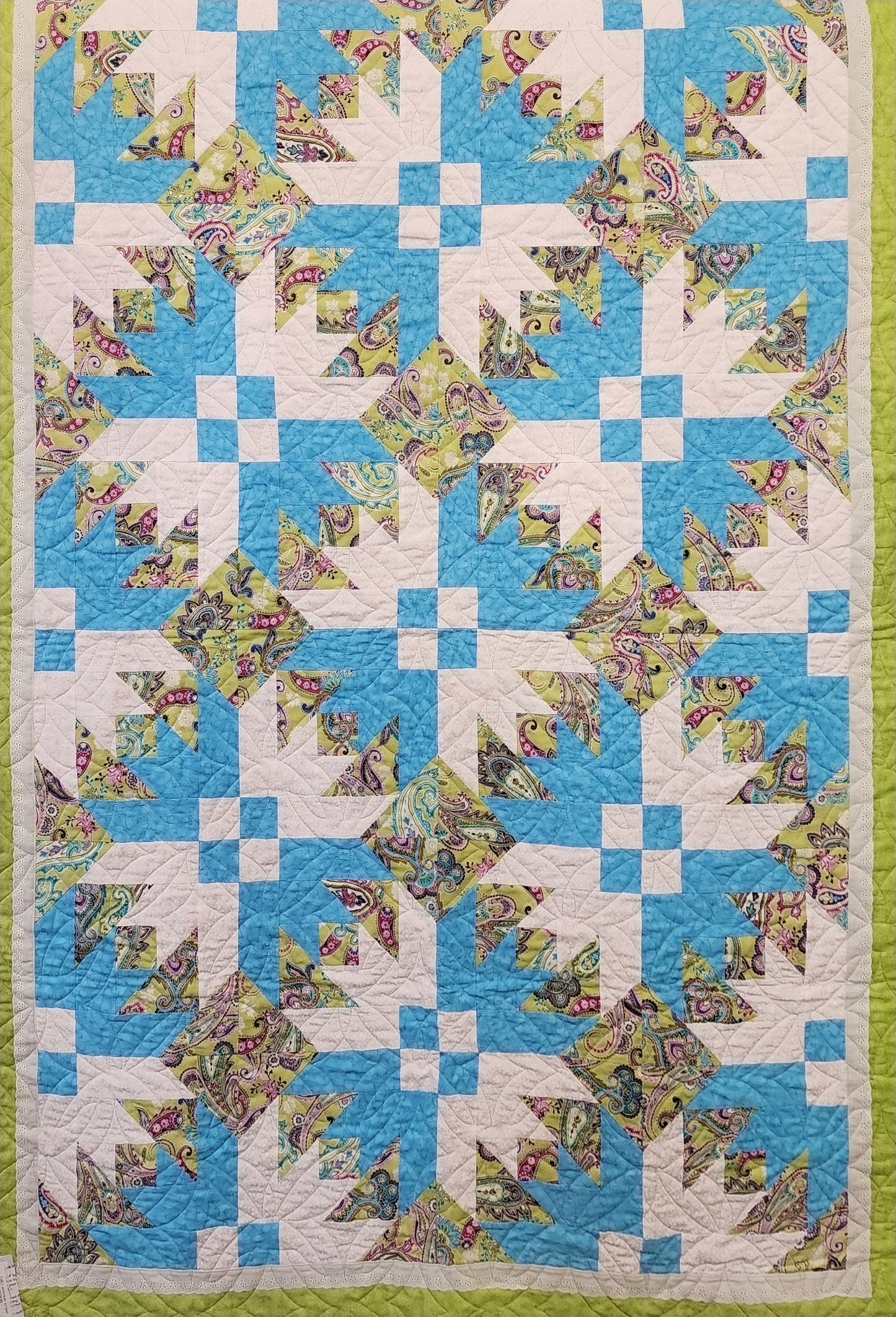 QUILT MYSTERY 47"X66"